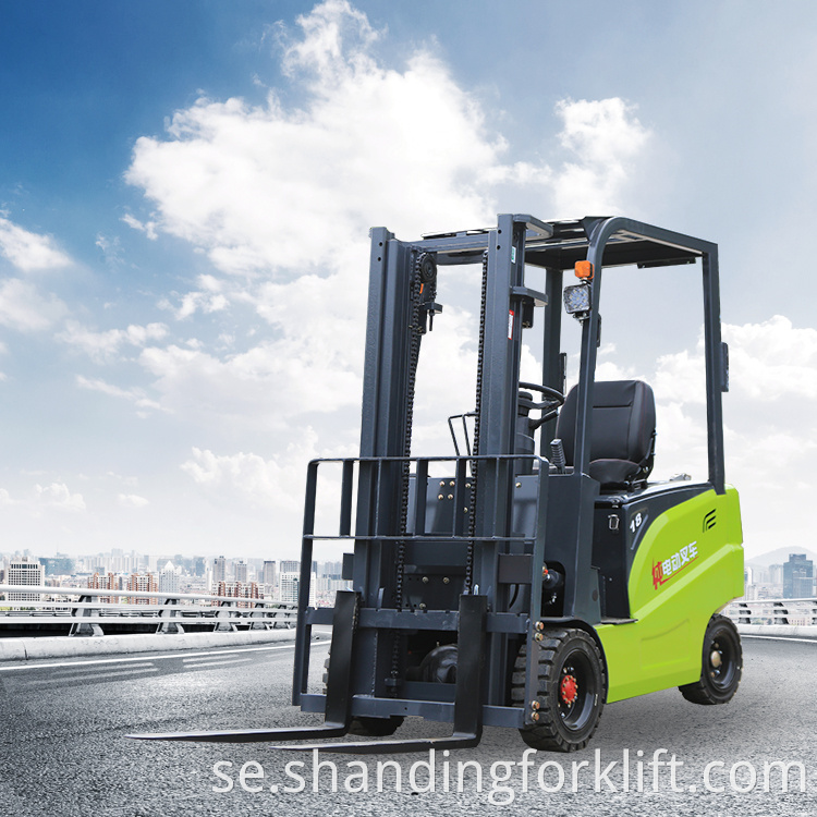 Electric forklift